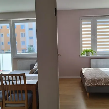 Z Garazem- Zatrzymaj Sie Wygodnie, Z Garazu Prosto Do Apartamentu Lägenhet Malbork