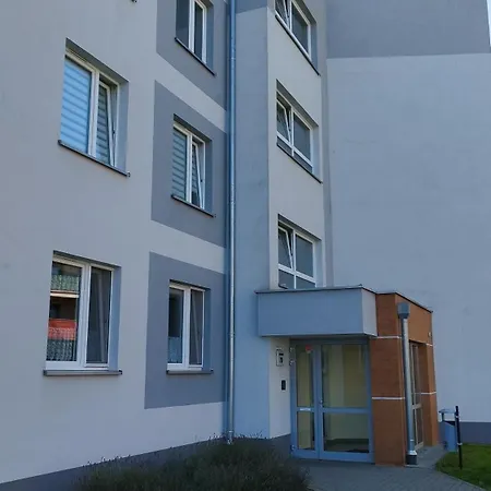 Lägenhet Z Garazem- Zatrzymaj Sie Wygodnie, Z Garazu Prosto Do Apartamentu *